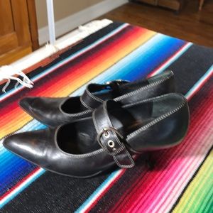 Coach black leather Mary Jane pumps SZ 9.5B